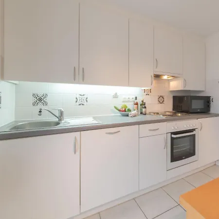 Vissershuis 2 With Parking By Interhome *