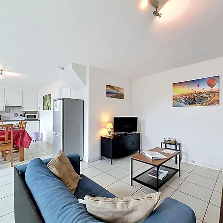 Vissershuis 2 With Parking By Interhome Feriehus *